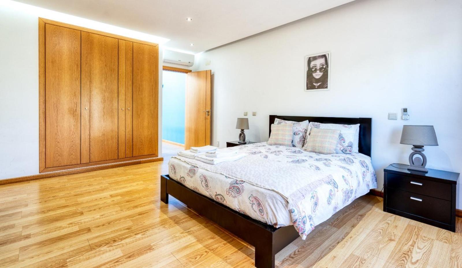 אלבופיירה Full Private 300Sqm Villa Jacuzzi Heated Pool Ideal & Quiet Location מראה חיצוני תמונה