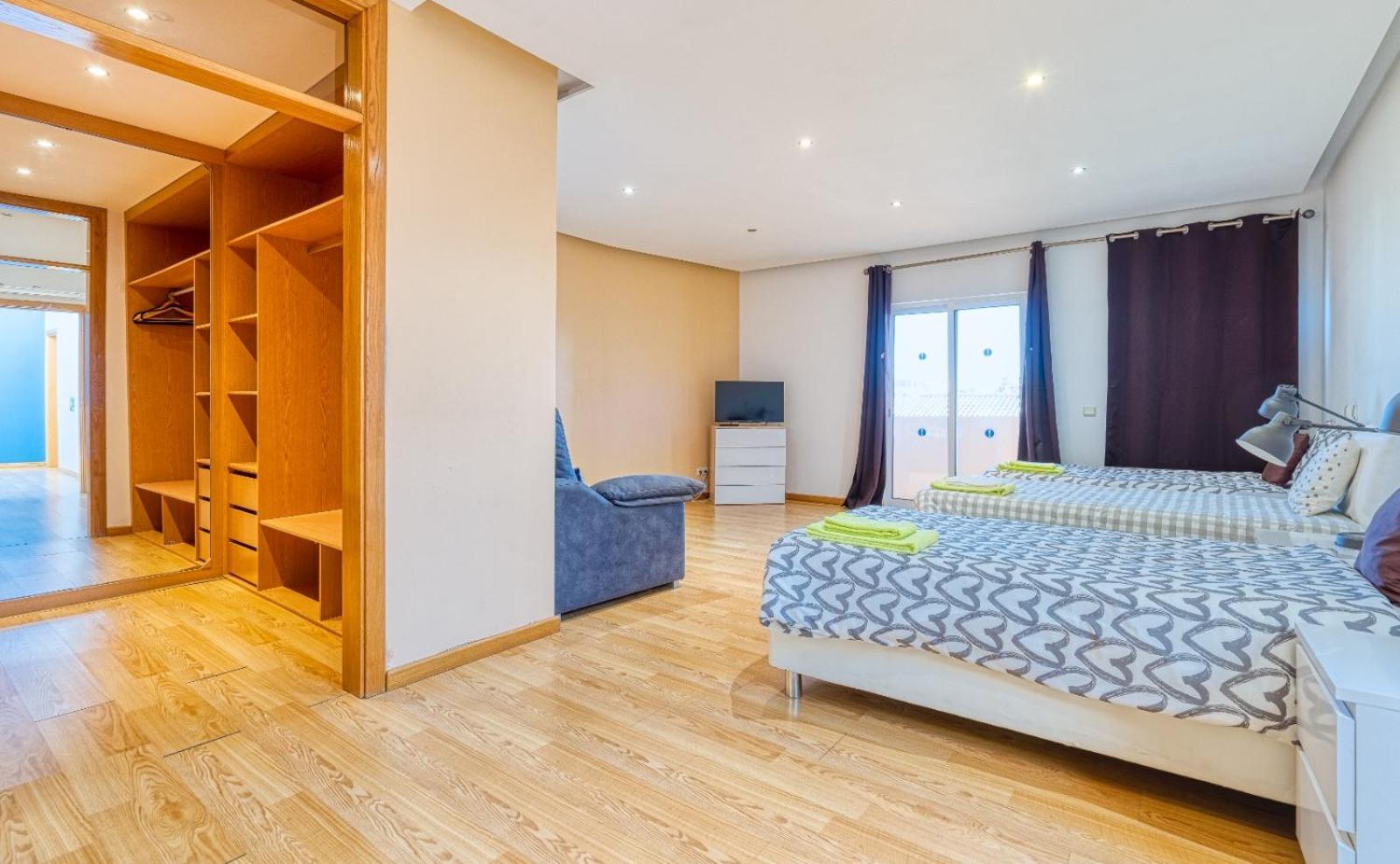 אלבופיירה Full Private 300Sqm Villa Jacuzzi Heated Pool Ideal & Quiet Location מראה חיצוני תמונה