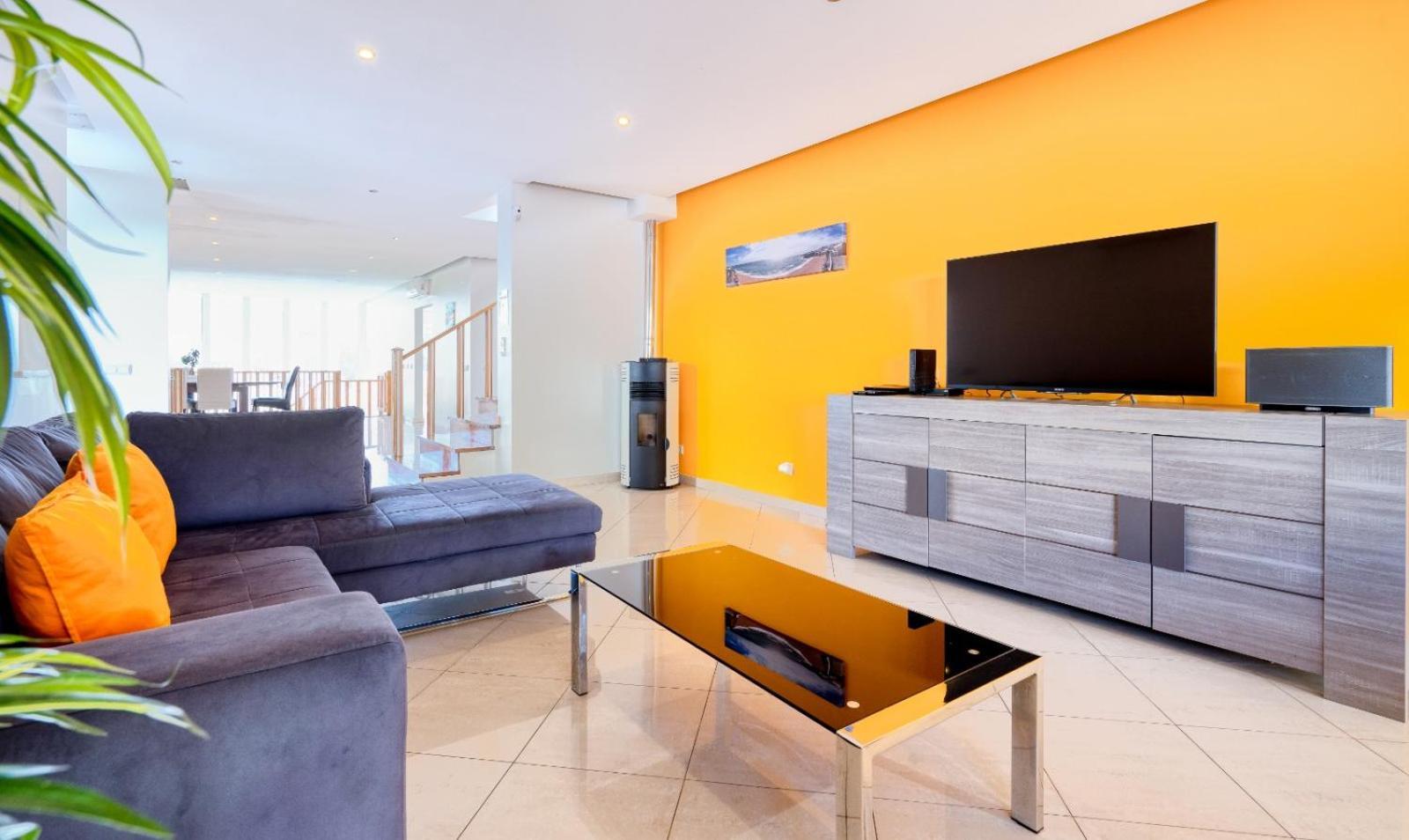 אלבופיירה Full Private 300Sqm Villa Jacuzzi Heated Pool Ideal & Quiet Location מראה חיצוני תמונה