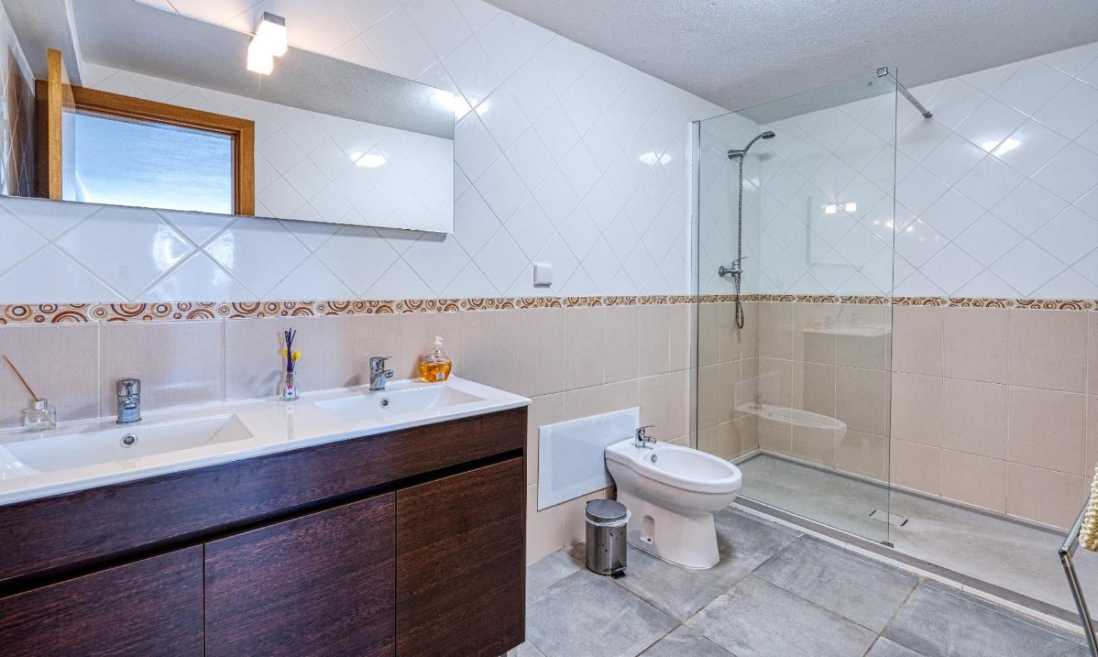אלבופיירה Full Private 300Sqm Villa Jacuzzi Heated Pool Ideal & Quiet Location מראה חיצוני תמונה