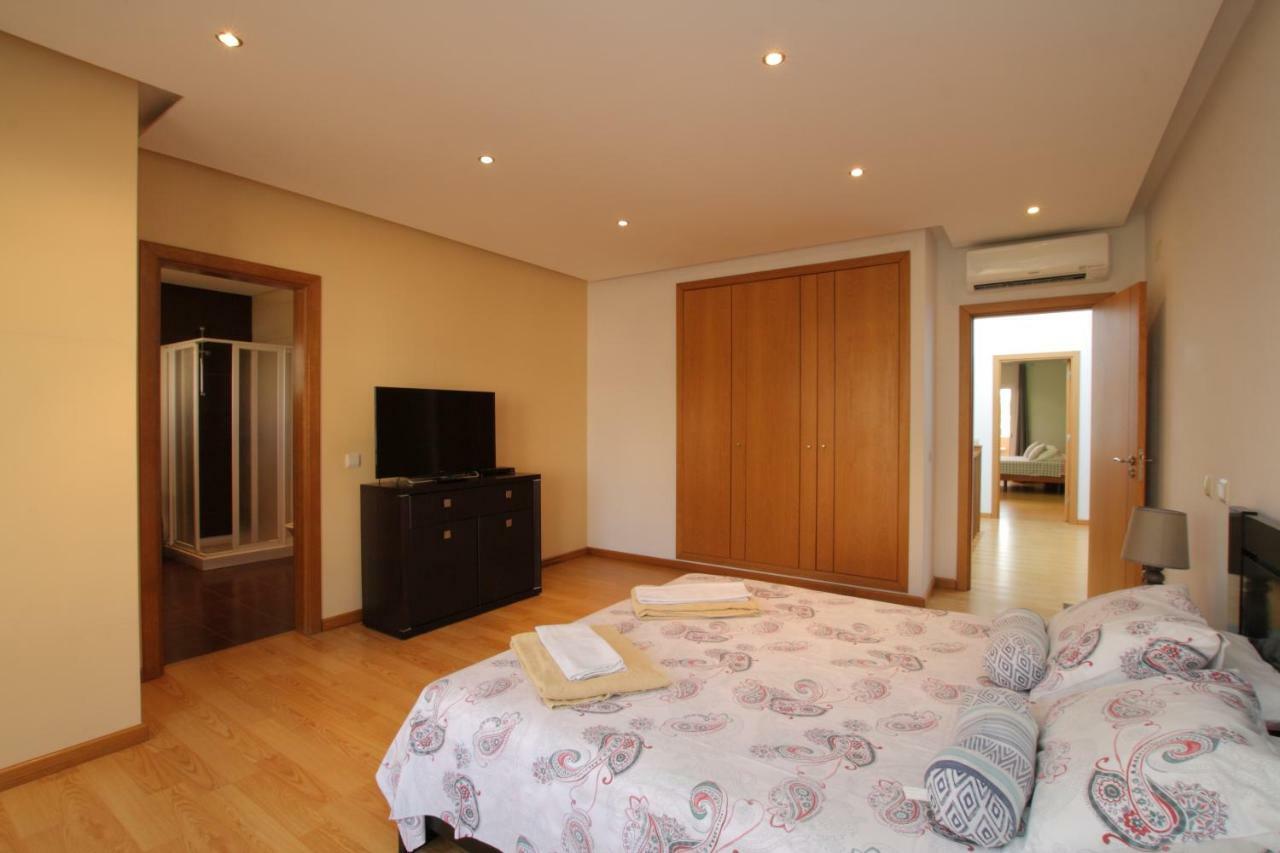 אלבופיירה Full Private 300Sqm Villa Jacuzzi Heated Pool Ideal & Quiet Location מראה חיצוני תמונה