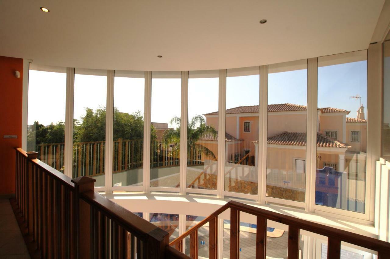 אלבופיירה Full Private 300Sqm Villa Jacuzzi Heated Pool Ideal & Quiet Location מראה חיצוני תמונה